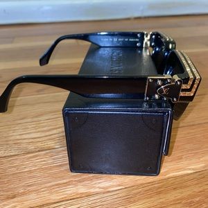 LOUIS VUITTON SUNGLASSES - 1.1 MILLIONAIRES
SUNGLASSES